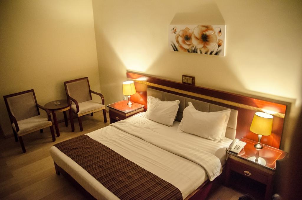 Hotel Rosebud Abuja Ngoại thất bức ảnh