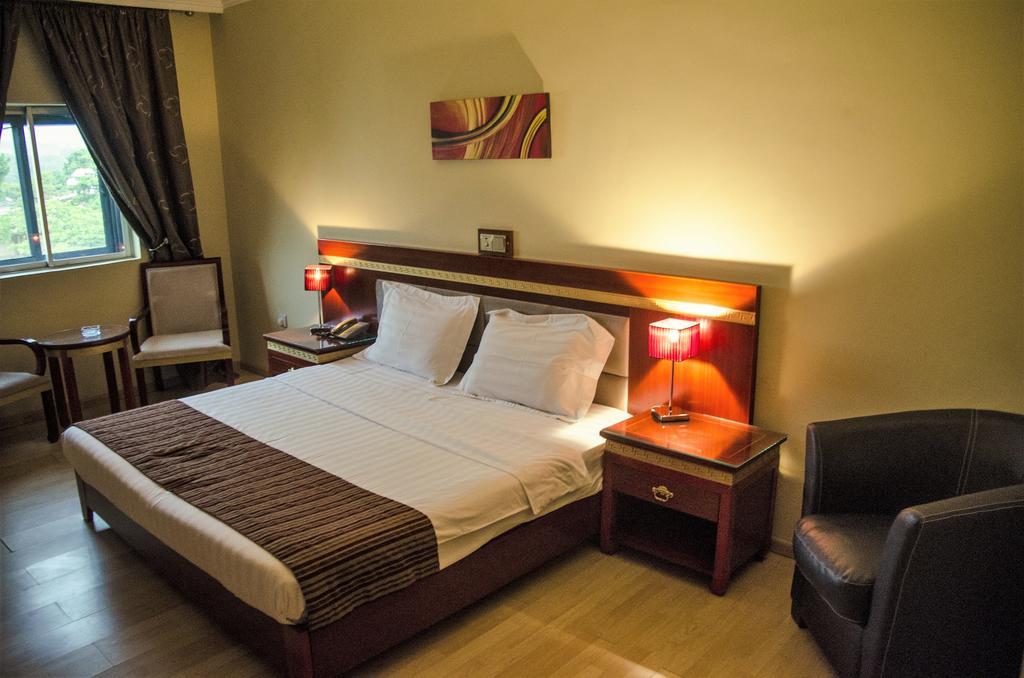 Hotel Rosebud Abuja Ngoại thất bức ảnh