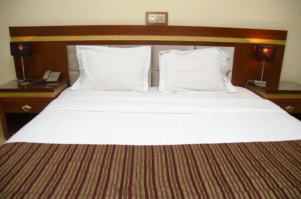 Hotel Rosebud Abuja Ngoại thất bức ảnh