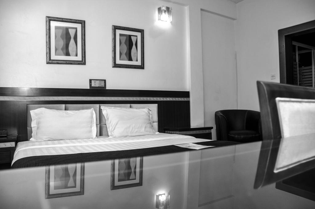 Hotel Rosebud Abuja Ngoại thất bức ảnh