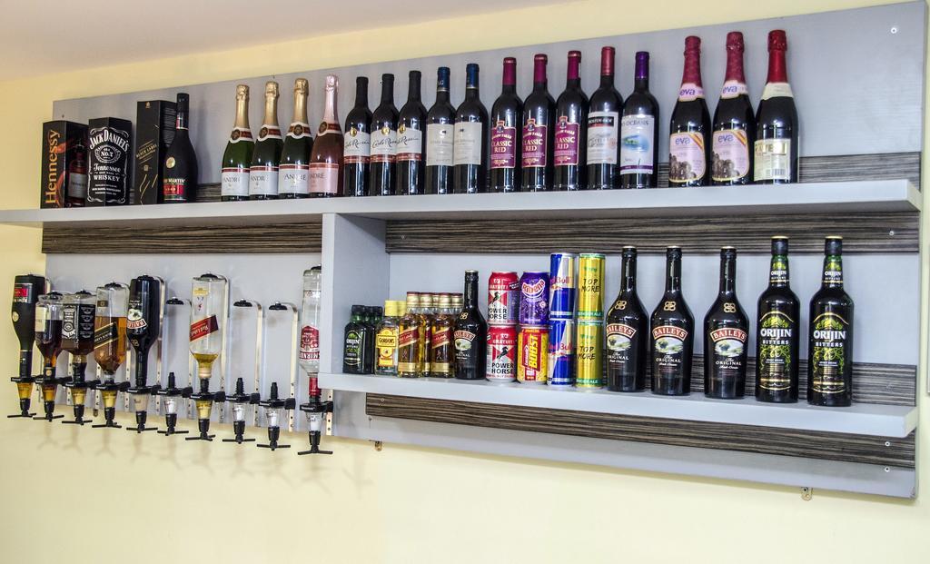 Hotel Rosebud Abuja Ngoại thất bức ảnh