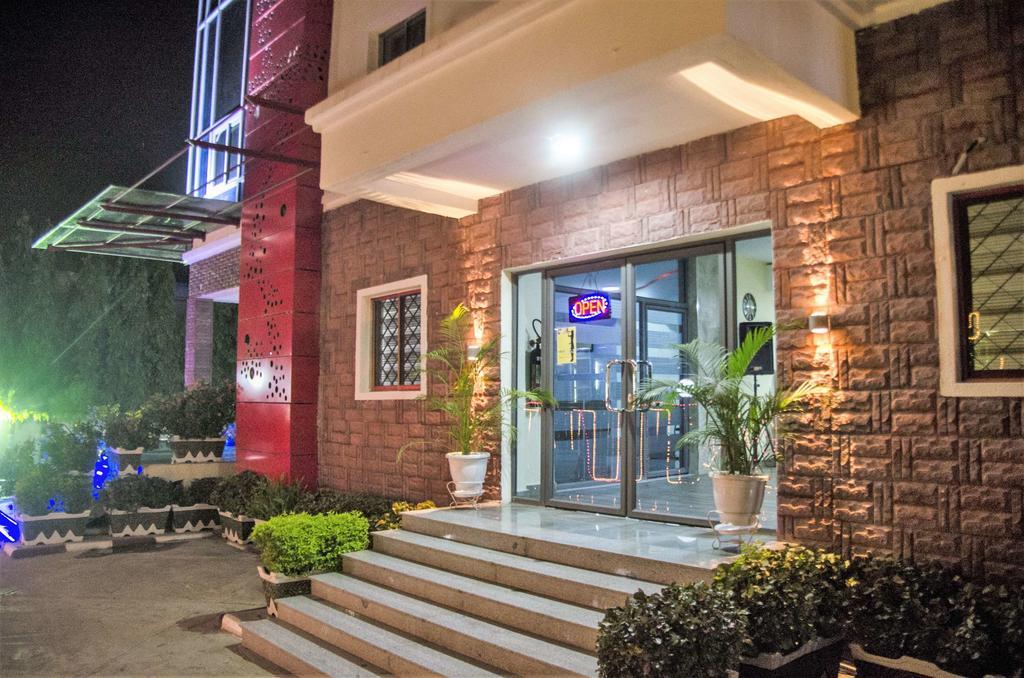Hotel Rosebud Abuja Ngoại thất bức ảnh